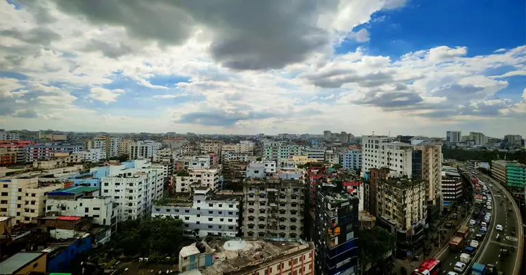 ঢাকার আকাশে খানিকটা মেঘ থাকলেও নেই বৃষ্টির সম্ভাবনা